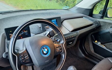 BMW i3 I01 рестайлинг, 2022 год, 2 580 000 рублей, 6 фотография
