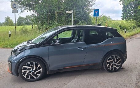BMW i3 I01 рестайлинг, 2022 год, 2 580 000 рублей, 3 фотография
