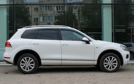 Volkswagen Touareg III, 2011 год, 1 730 000 рублей, 4 фотография
