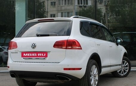 Volkswagen Touareg III, 2011 год, 1 730 000 рублей, 5 фотография