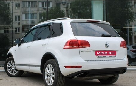 Volkswagen Touareg III, 2011 год, 1 730 000 рублей, 7 фотография