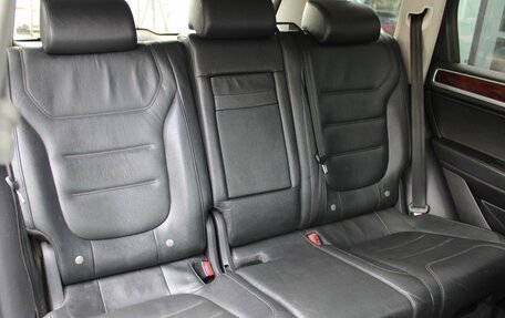 Volkswagen Touareg III, 2011 год, 1 730 000 рублей, 10 фотография