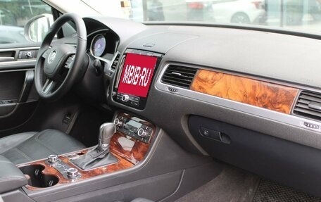 Volkswagen Touareg III, 2011 год, 1 730 000 рублей, 9 фотография