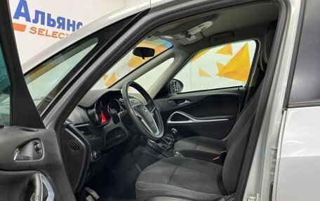 Opel Zafira C рестайлинг, 2012 год, 915 000 рублей, 13 фотография