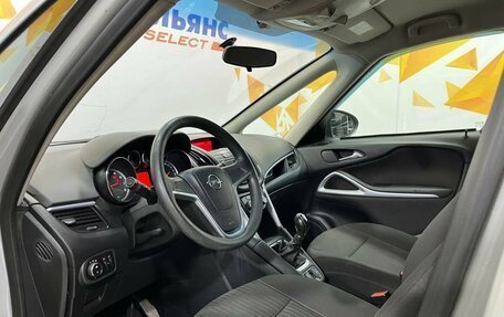 Opel Zafira C рестайлинг, 2012 год, 915 000 рублей, 19 фотография