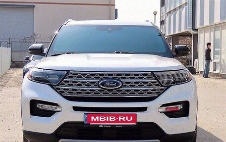Ford Explorer VI, 2021 год, 3 050 000 рублей, 2 фотография