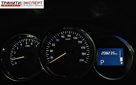 Renault Logan II, 2016 год, 637 000 рублей, 15 фотография