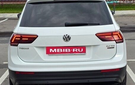 Volkswagen Tiguan II, 2017 год, 1 940 000 рублей, 6 фотография