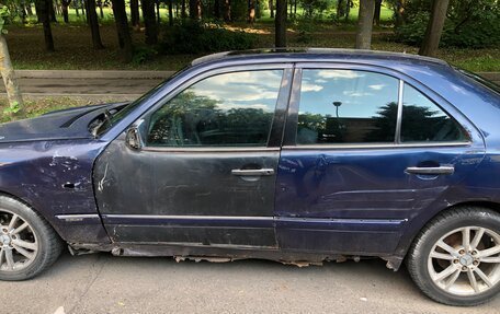 Mercedes-Benz E-Класс, 1997 год, 150 000 рублей, 7 фотография