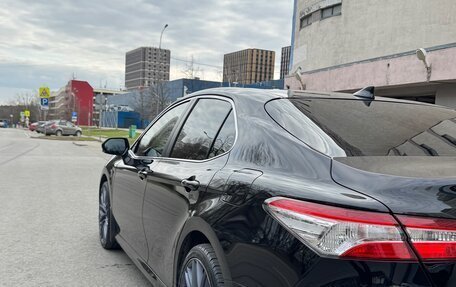 Toyota Camry, 2021 год, 3 500 000 рублей, 4 фотография