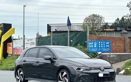 Volkswagen Golf GTI, 2022 год, 2 379 000 рублей, 3 фотография