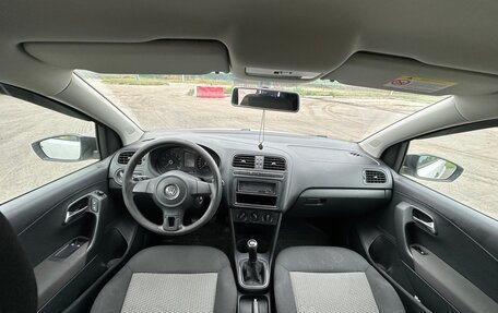 Volkswagen Polo VI (EU Market), 2011 год, 450 000 рублей, 13 фотография