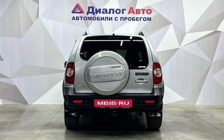 Chevrolet Niva I рестайлинг, 2016 год, 790 000 рублей, 5 фотография