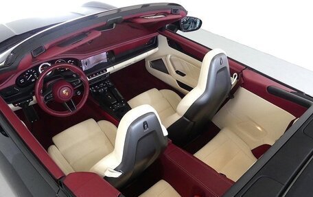 Porsche 911, 2022 год, 15 980 000 рублей, 10 фотография