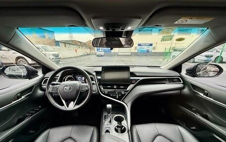 Toyota Camry, 2021 год, 2 250 000 рублей, 12 фотография