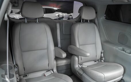KIA Carnival III, 2016 год, 2 099 000 рублей, 7 фотография