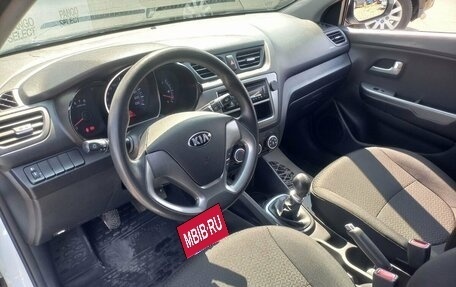 KIA Rio III рестайлинг, 2016 год, 868 800 рублей, 16 фотография