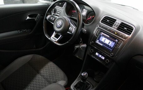 Volkswagen Polo VI (EU Market), 2018 год, 1 250 000 рублей, 14 фотография