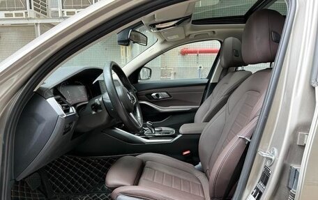 BMW 3 серия, 2021 год, 2 750 000 рублей, 13 фотография