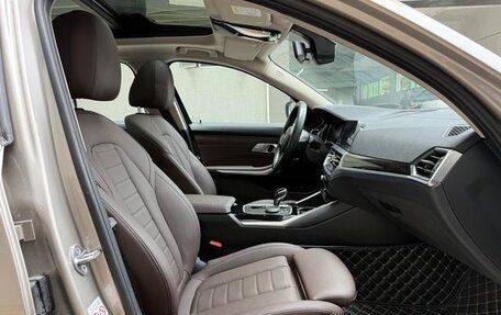 BMW 3 серия, 2021 год, 2 750 000 рублей, 14 фотография