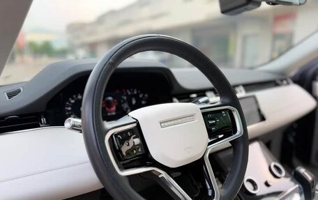 Land Rover Range Rover Evoque II, 2021 год, 3 056 000 рублей, 7 фотография