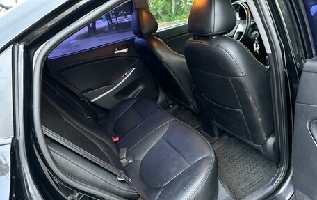 Hyundai Solaris II рестайлинг, 2011 год, 695 000 рублей, 13 фотография