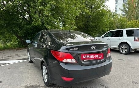 Hyundai Solaris II рестайлинг, 2011 год, 695 000 рублей, 4 фотография