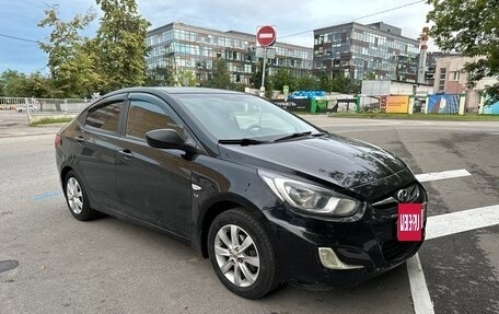 Hyundai Solaris II рестайлинг, 2011 год, 695 000 рублей, 3 фотография