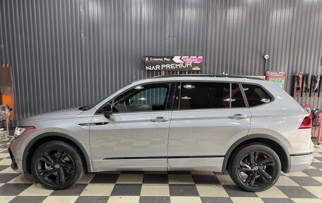 Volkswagen Tiguan II, 2022 год, 3 200 000 рублей, 2 фотография