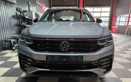 Volkswagen Tiguan II, 2022 год, 3 200 000 рублей, 12 фотография