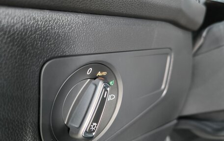 Volkswagen Tiguan II, 2022 год, 3 200 000 рублей, 26 фотография
