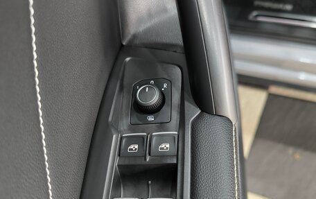 Volkswagen Tiguan II, 2022 год, 3 200 000 рублей, 39 фотография