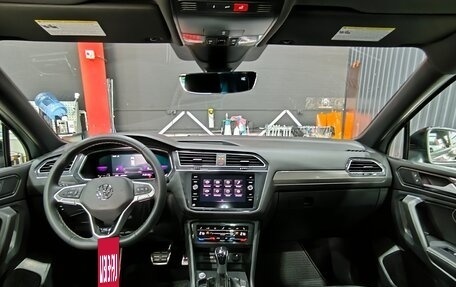 Volkswagen Tiguan II, 2022 год, 3 200 000 рублей, 33 фотография
