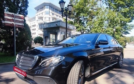 Mercedes-Benz E-Класс, 2017 год, 3 100 000 рублей, 3 фотография