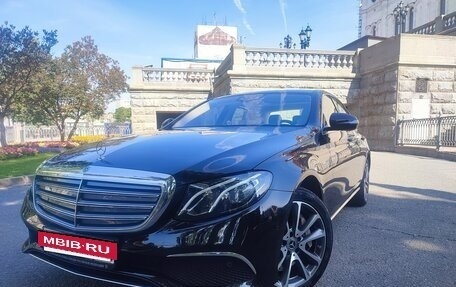 Mercedes-Benz E-Класс, 2017 год, 3 100 000 рублей, 6 фотография
