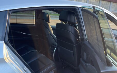 BMW 5 серия, 2010 год, 1 990 000 рублей, 14 фотография