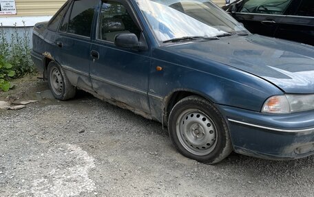 Daewoo Nexia I рестайлинг, 2003 год, 99 000 рублей, 4 фотография