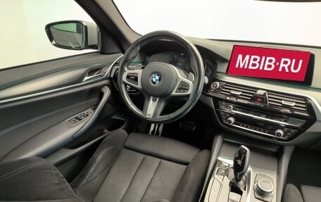 BMW 5 серия, 2020 год, 4 690 000 рублей, 8 фотография