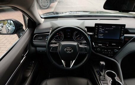 Toyota Camry, 2021 год, 3 289 000 рублей, 11 фотография
