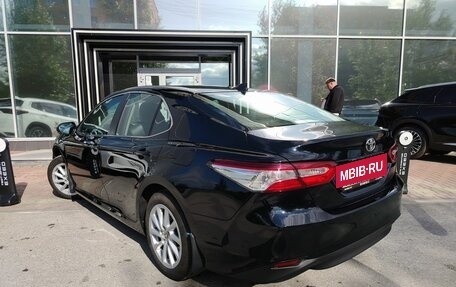 Toyota Camry, 2021 год, 3 289 000 рублей, 9 фотография
