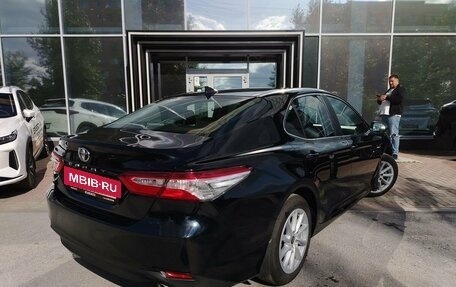 Toyota Camry, 2021 год, 3 289 000 рублей, 7 фотография