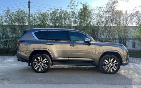 Lexus LX, 2022 год, 15 000 000 рублей, 19 фотография