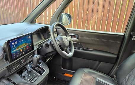 Honda Stepwgn, 2024 год, 3 350 000 рублей, 13 фотография