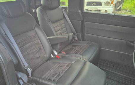 Honda Stepwgn, 2024 год, 3 350 000 рублей, 18 фотография