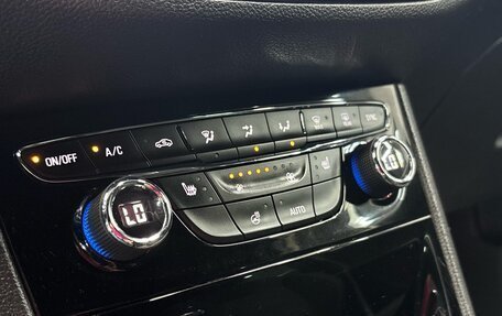 Opel Astra K, 2017 год, 1 100 000 рублей, 14 фотография