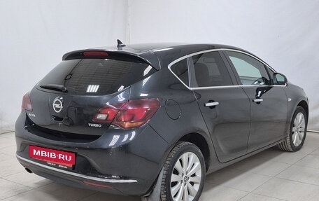 Opel Astra J, 2013 год, 820 000 рублей, 4 фотография