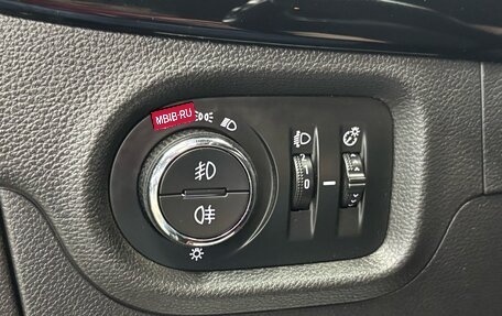 Opel Astra K, 2017 год, 1 100 000 рублей, 19 фотография