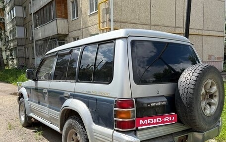 Mitsubishi Pajero III рестайлинг, 1992 год, 380 000 рублей, 2 фотография