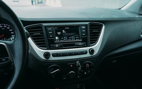 Hyundai Solaris II рестайлинг, 2018 год, 623 186 рублей, 12 фотография
