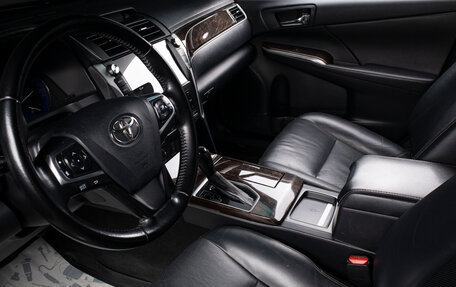 Toyota Camry, 2017 год, 2 249 000 рублей, 14 фотография